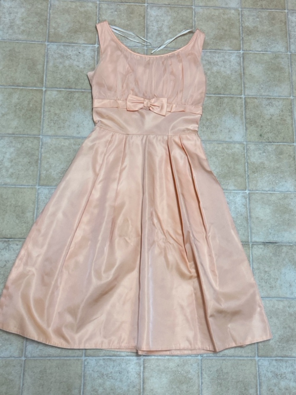 HANDMADE VTG,Women’s Peach Satin Fit-and-Flare Dress with Bow Zs, Approx, XS/S